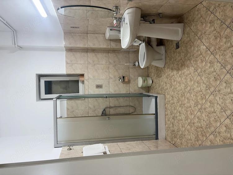 Garsonieră decomandată în Central