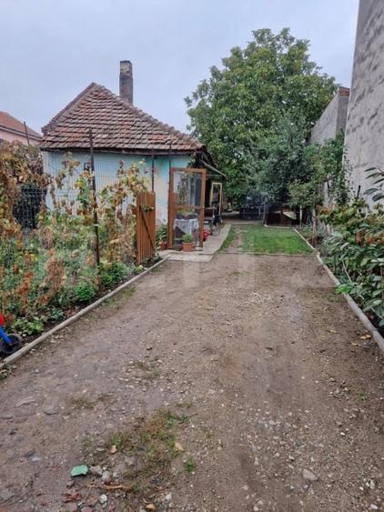 Teren Construcții intravilan de 320 mp, în Titulescu