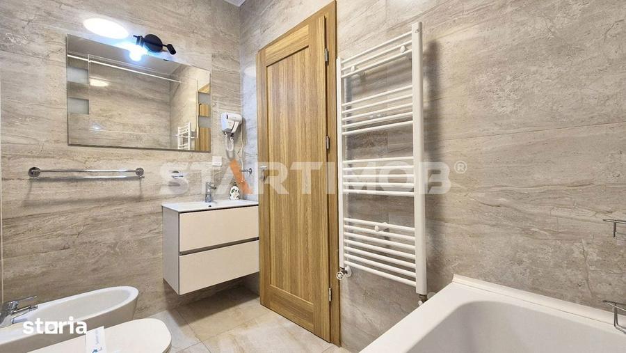Apartament cu 3 camere decomandat, mobilat în Tractorul