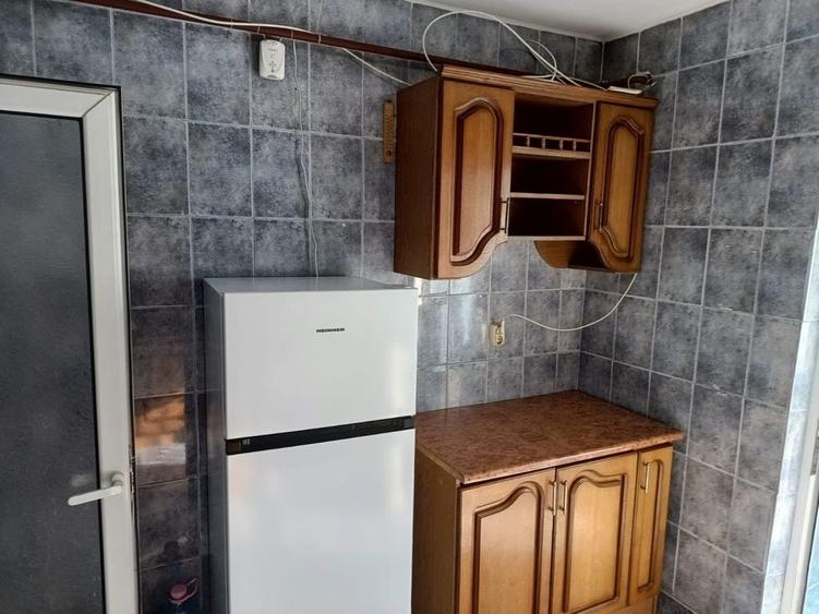 Apartament cu 2 camere decomandat în