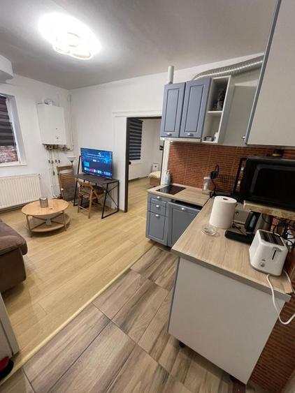 Apartament cu 2 camere decomandat în Noua