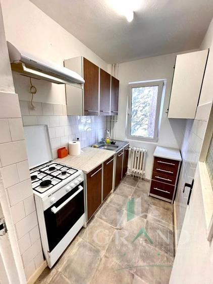Apartament cu 2 camere semidecomandat, mobilat în Mănăștur
