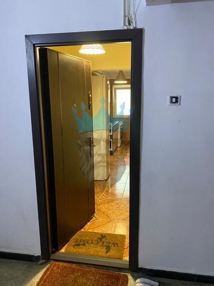 Garsonieră decomandată, mobilată în Tei