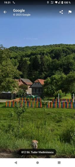 Casă cu 2 camere cu Teren 1068 Mp în Central