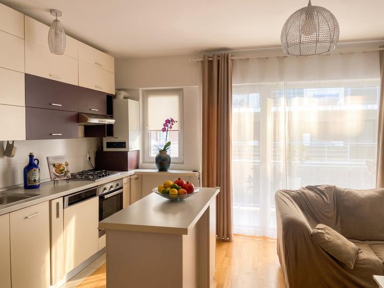 Apartament cu 3 camere în Dămăroaia