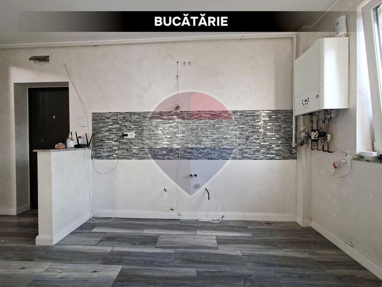 Apartament cu 3 camere decomandat, mobilat în Orașul Vechi