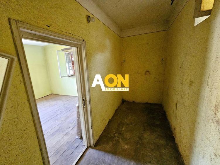 Casă individuală cu 2 camere cu Canalizare în Cetate