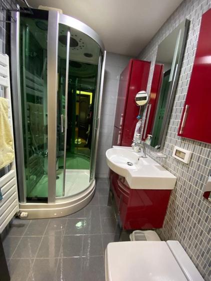 Apartament cu 2 camere semidecomandat în Brâncoveanu