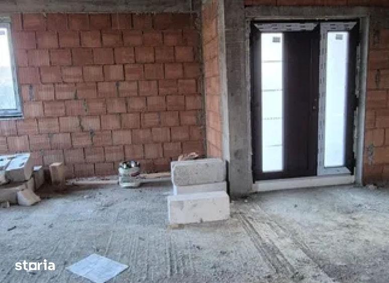 Casă cu 3 camere cu Teren 500 Mp în Ciritei