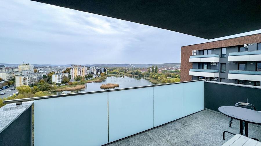 Apartament cu 2 camere semidecomandat, mobilat în Între Lacuri