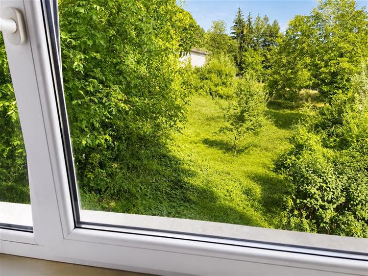 Apartament cu 3 camere decomandat în Drumul Poienii