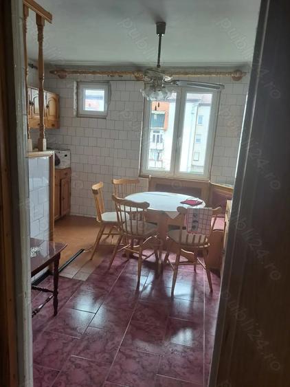 Apartament cu 4 camere decomandat în Sebeș