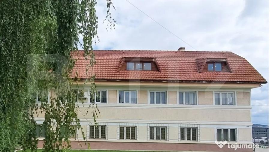 Spațiu comercial, de 879 mp, în Central