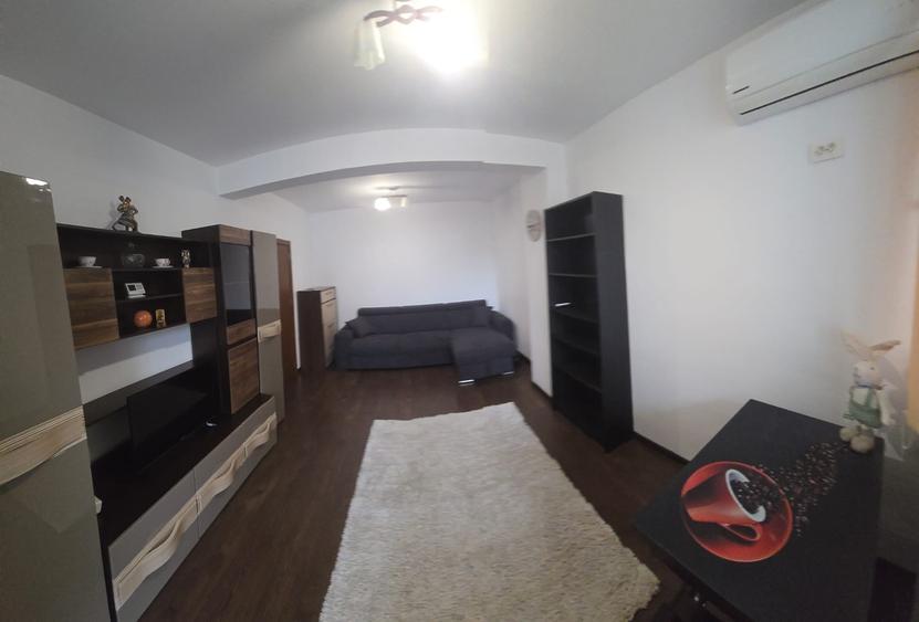 Apartament cu 2 camere decomandat în Mihai Bravu