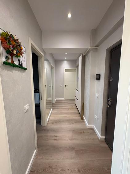 Apartament cu 3 camere decomandat în Galata