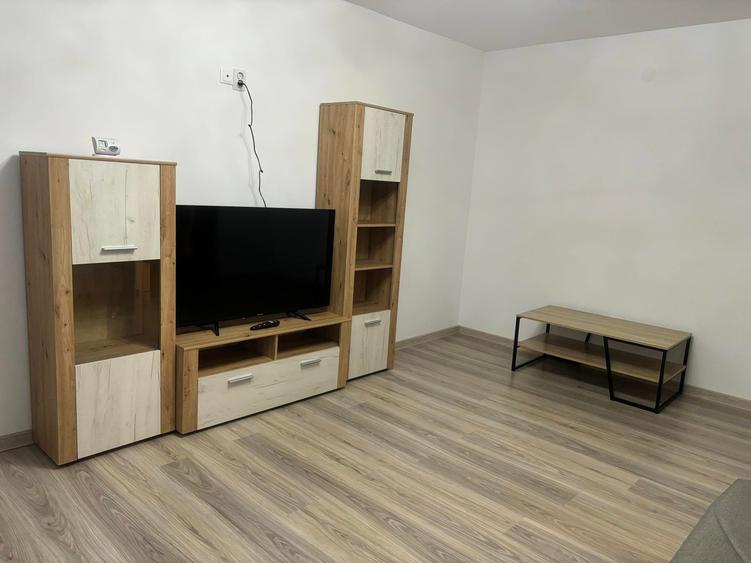 Apartament cu 2 camere decomandat, mobilat în Tomis II
