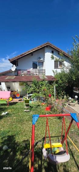 Casă cu 6 camere cu Teren 378 Mp în Central