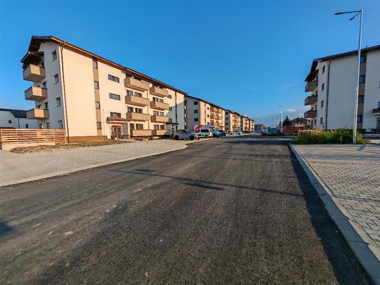 Garsonieră decomandată, mobilată în Sânpetru