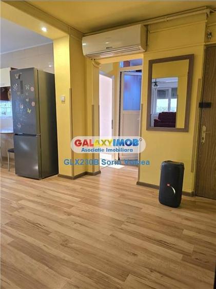 Apartament cu 4 camere semidecomandat, mobilat în Rahova