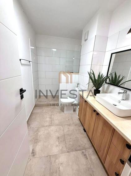 Apartament cu 2 camere semidecomandat, mobilat în Zorilor