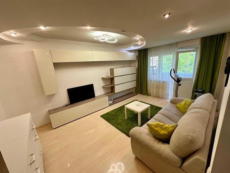 Apartament cu 2 camere decomandat în Lujerului