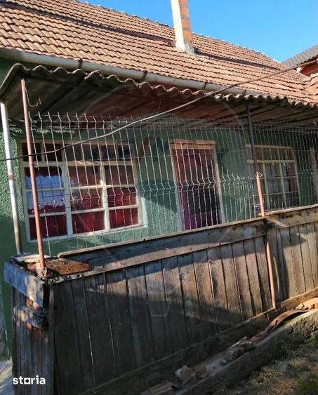 Casă cu 3 camere cu Teren 108 Mp în Central