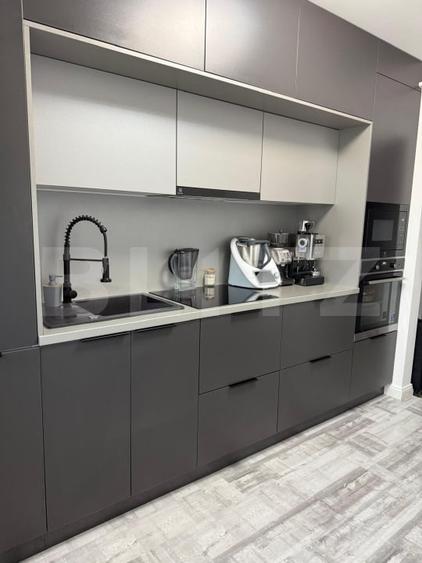 Apartament 3 camere, 67 mp, decomandat - zona Teilor - 2