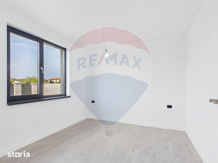 Casă cu 4 camere cu Teren 508 Mp în Central