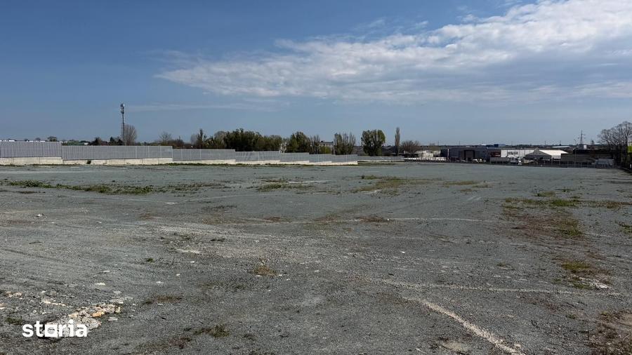 Spațiu comercial, de 15,000 mp, în Central