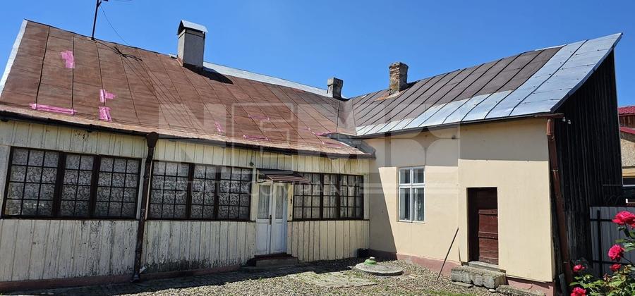Casă individuală cu 4 camere cu Canalizare în Central