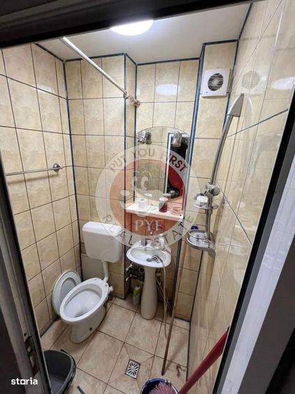Apartament cu 4 camere semidecomandat în Militari