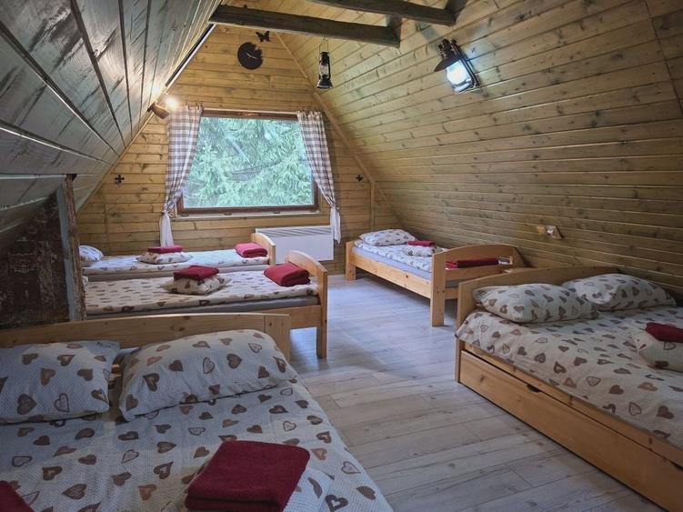 Casă cu 2 camere în Neagra