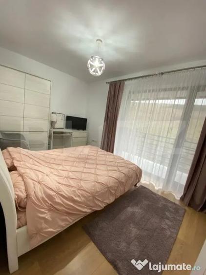 Casă cu 7 camere cu Teren 3500 Mp în Mociu