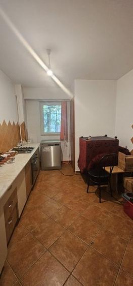 Apartament cu 2 camere semidecomandat, mobilat în Panduri