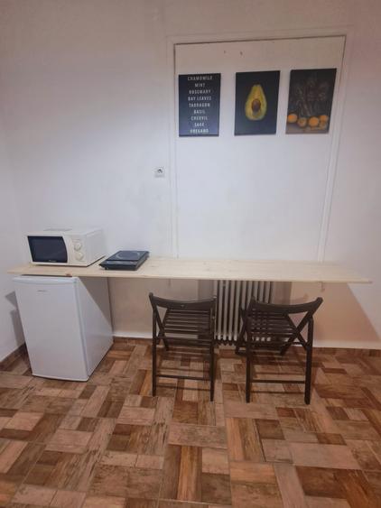 Apartament cu 2 camere semidecomandat în P-ța Romană