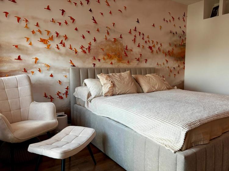Apartament cu 3 camere semidecomandat, mobilat în Pipera
