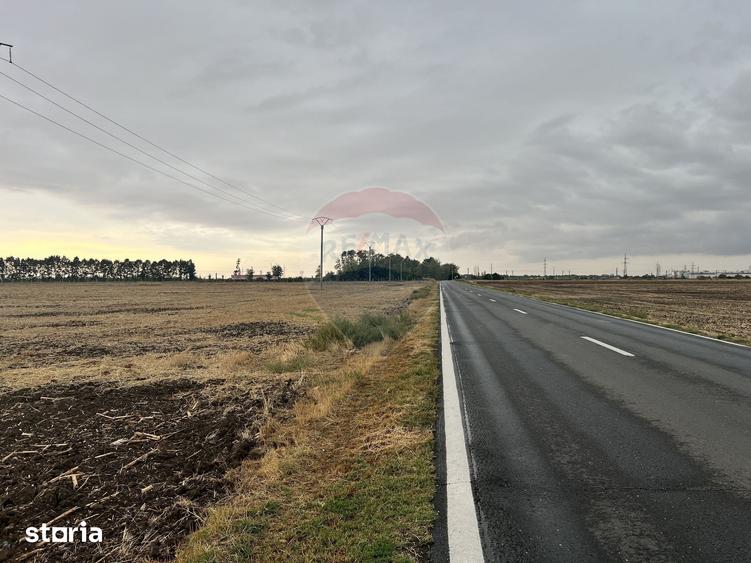 Teren de 27882 mp, în Dor Mărunt