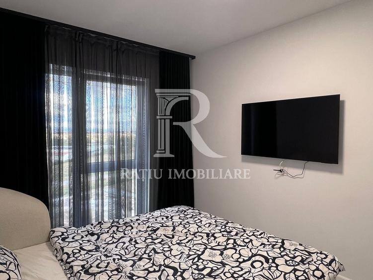 Apartament cu 3 camere decomandat, mobilat în Nufărul