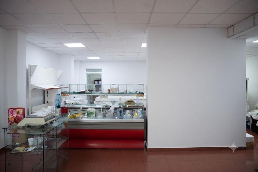 Spațiu comercial, de 200 mp, în Central