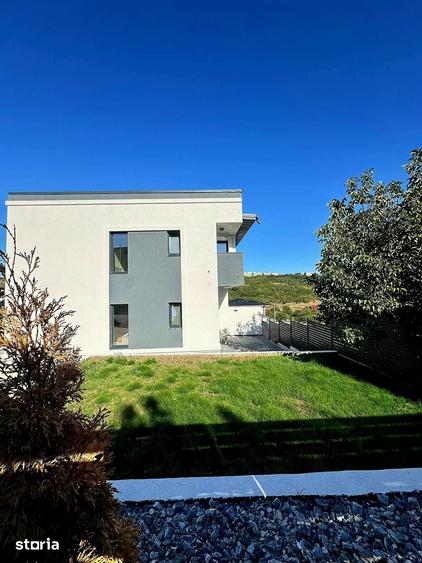 Casă cu 3 camere cu Teren 265 Mp în Valea Adâncă