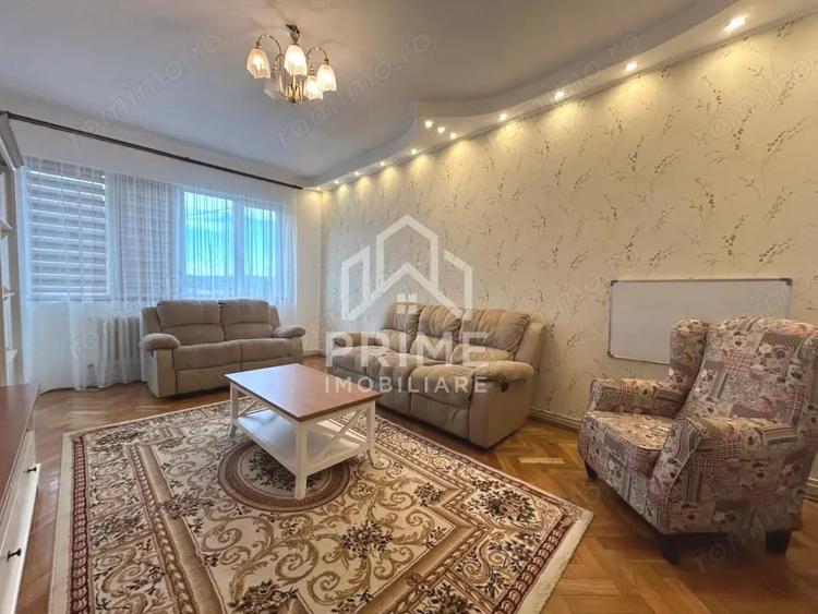 Apartament cu 3 camere decomandat în Central