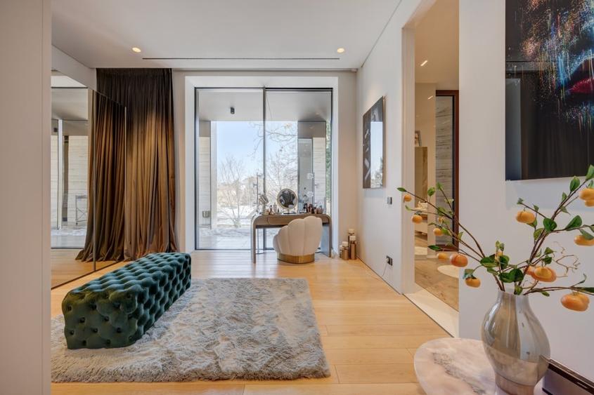 Apartament cu 4 camere decomandat, mobilat în Kiseleff