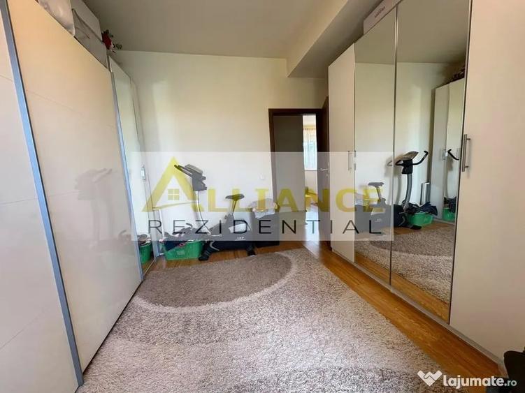 Casă cu 4 camere cu Teren 300 Mp în Glina