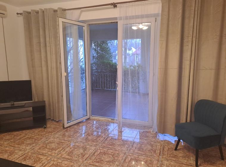 Apartament cu 2 camere decomandat, mobilat în Băneasa