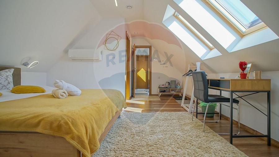 Casă individuală cu 6 camere cu Teren 147 Mp în Centrul Istoric