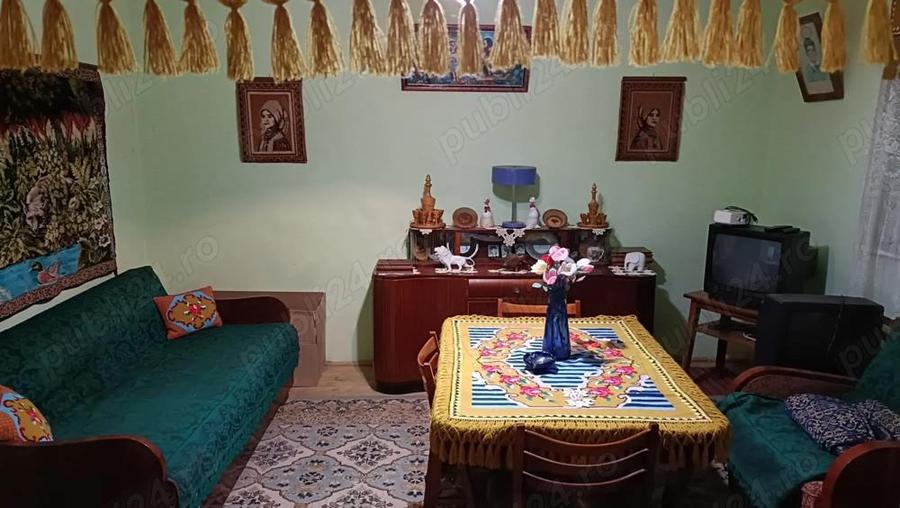 Casă cu 4 camere în Central