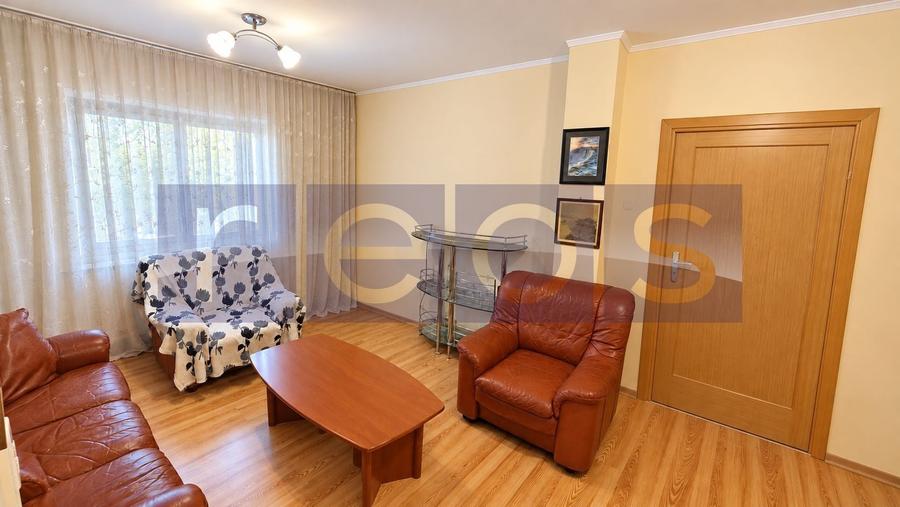Apartament cu 4 camere decomandat în Sebastian