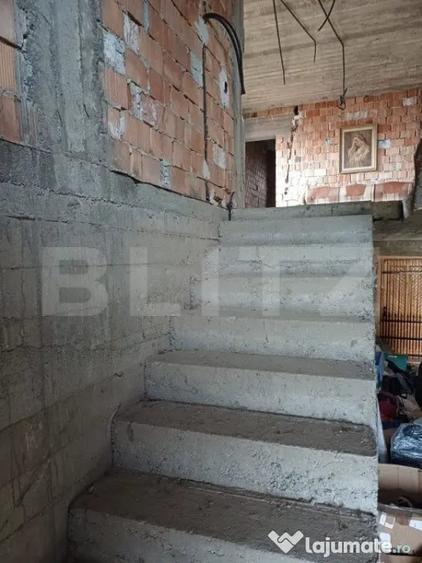 Casă cu 1 camere cu Teren 1800 Mp în Câmpia Turzii