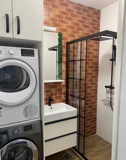 Apartament cu 3 camere semidecomandat, mobilat în Gheorgheni
