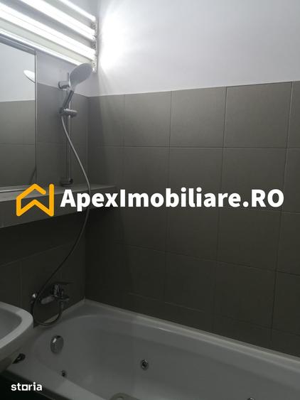 Apartament cu 3 camere decomandat în Gara de Nord